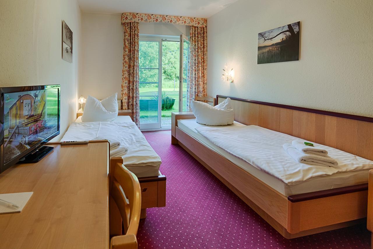 Seehotel Schorfheide Althuttendorf Exterior photo